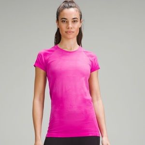Short Sleeve Sonic Pink Swiftly Tech